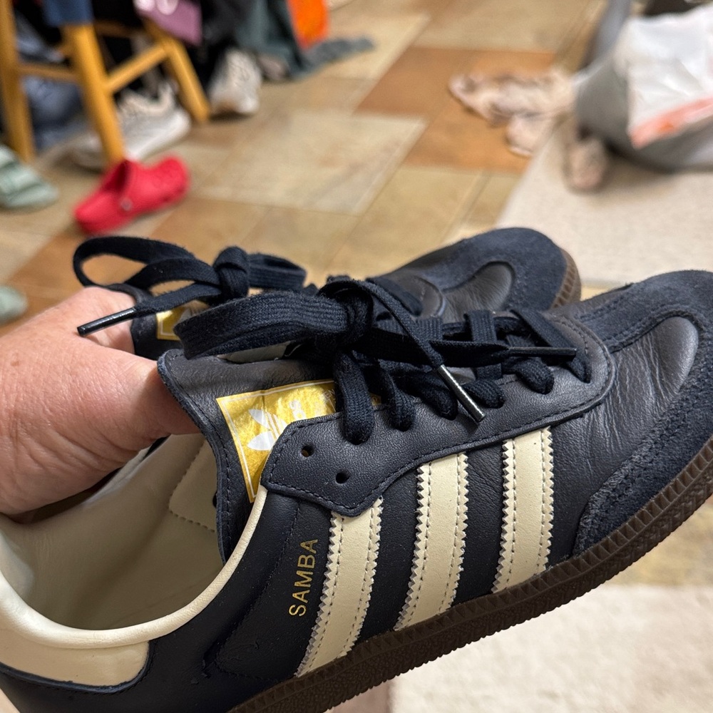 Adidas Samba Navy blue and Cream Sneakers